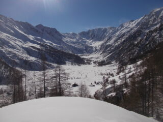 luce e grandi spazi giu' nella conca del Pra'..