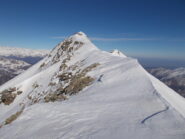 tratto finale..esile e aerea crestina di neve inconsistente..