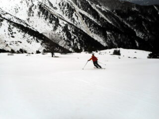 verso il tunnel neve top 