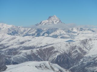 il Monviso visto dalla cima