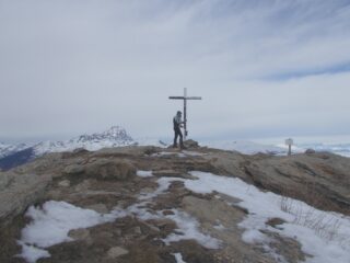sulla cima ,la neve non c'è più