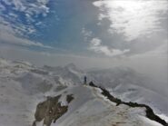 Spunta il sole in cima