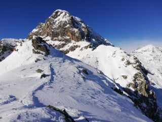 Quota 2070 e Mucrone in secondo piano