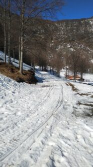 inizio strada  per il Passo Colla