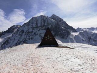 Cappelletta-ricovero in cima e Gran Roc