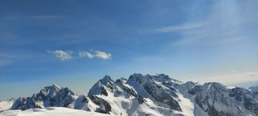 vista spettacolare dalla vetta ...redorta cima caronno cima degli uomini