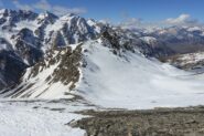 Il colle di Rocce Platasse visto dal sentiero estivo