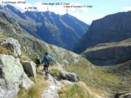 Lasciato il rifugio scendiamo nella Val di Zocca.