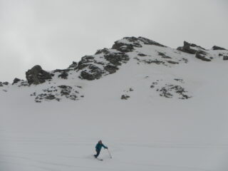 discesa su neve polverosa
