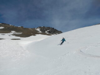 discesa su bella neve
