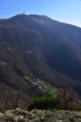 Veduta su Pomà e il monte Fasce dalla Punta Crovino