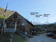 Arriviamo alla Johannishütte 2121mt. 