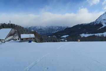da qui a Pila sulle piste fresate per gli atleti ma ancora chiuse
