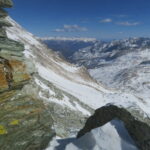 dal colle vista verso il vallone di Dondena assai scarso di neve