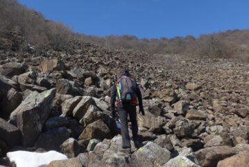 Di nuovo sulla colata, e da qui fino in punta così