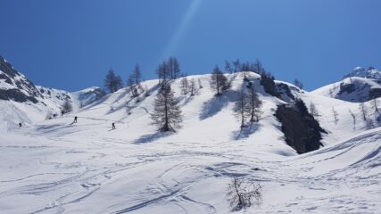 Verso i 2000mt il percorso si fa piacevole e i pendii più dolci