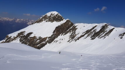 I primi 200 mt sotto la vetta con neve ancora leggera