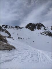 Discesa nella scia della slavina