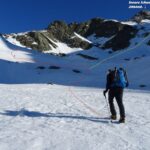 In rosso a sx la traccia normale con sci e cispole a dx quella gialla alpinistica.