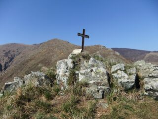 Monte Scarcella , a metà della cresta