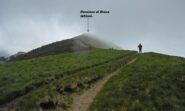 Dal M. Lema iniziamo la traversata verso il M. Tamaro , toccando varie cime.