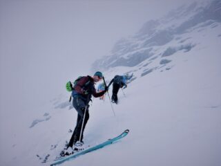 Poco sotto il traverso