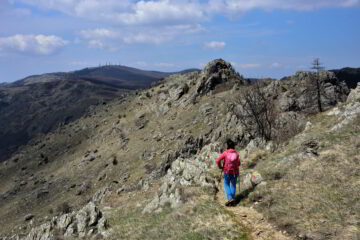 Verso la Colletta Montebello, veduta sul monte Beigua e la Cima Fontanaccia