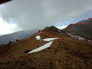 Traverso sul versante ovest della Costafiorita fatto in discesa