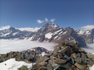 Dalla punta vista su Albaron e Ciamarella