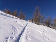 La comoda traccia di salita