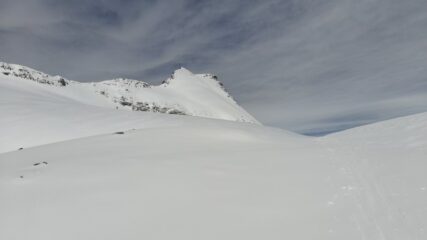 Al Passo Chalanson con la mole dell'Albaron