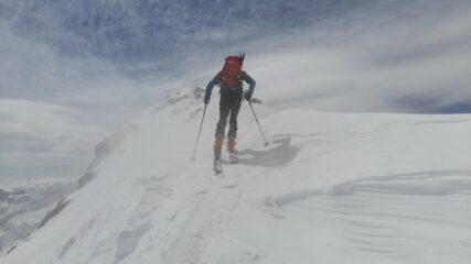 Arrivo in cima con la tormenta