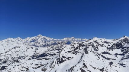 Aiguille de Glaciers, Aguille de Tre la Tete, Monte Bianco, Grand Jorasses