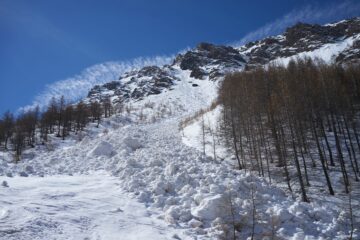 Valanghe già scaricate lungo il Rio Almiane