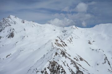 Vista da Punta d'Almiane sulla cresta est