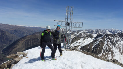 In cima