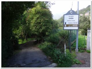 L'indicazione a Trarego per Promè. Bisogna un po' cercarla arrivando da Oggiogno : girare a sx appena raggiunto l'asfaltto
