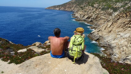 Cala Schizzatoio ,vista da P.ta del Capel Rosso.