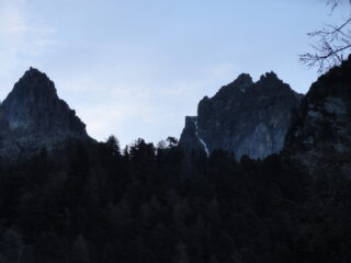Il canale visto dal sentiero verso il Rifugio Vallanta