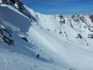 Il traverso a raggiungere il pendio nord est dell'Ubac 