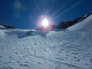 bella neve nel canale
