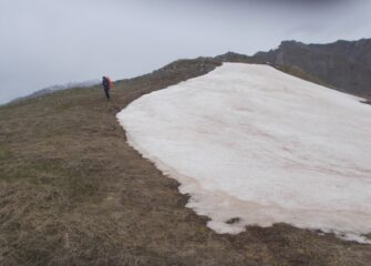 sulla cresta tra le due cime