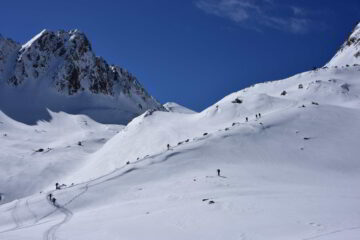 Risalendo il Vallone di Seccia