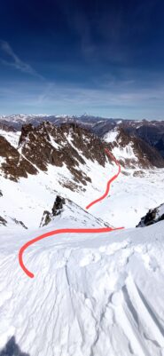 Discesa dal canale nord (dx)