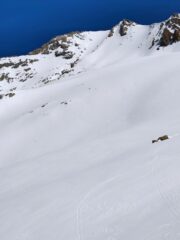 Canale ed itinerario di discesa da sopra i Frati