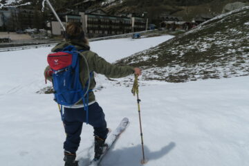 con gli sci fino in paese