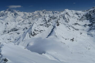 resiste la nebbia al Col du Mont