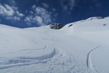 neve fantastica nel canale