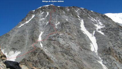 In rosso la via di salita al Ref.du Goûter.