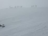 In cima nella nebbia